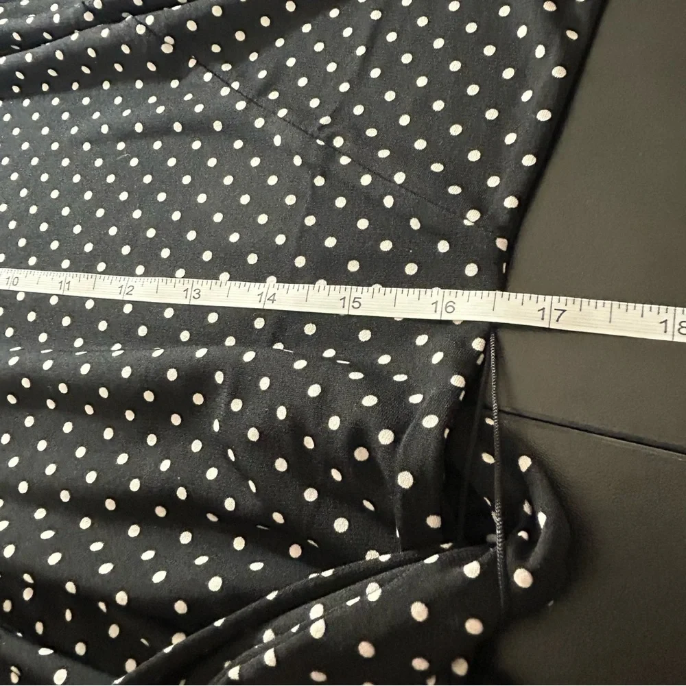 Talbots Black Polka Dot Long-Sleeve Wrap-Style Dress. Stretchy. Tie Waist Sz 10 - Picture 6 of 6